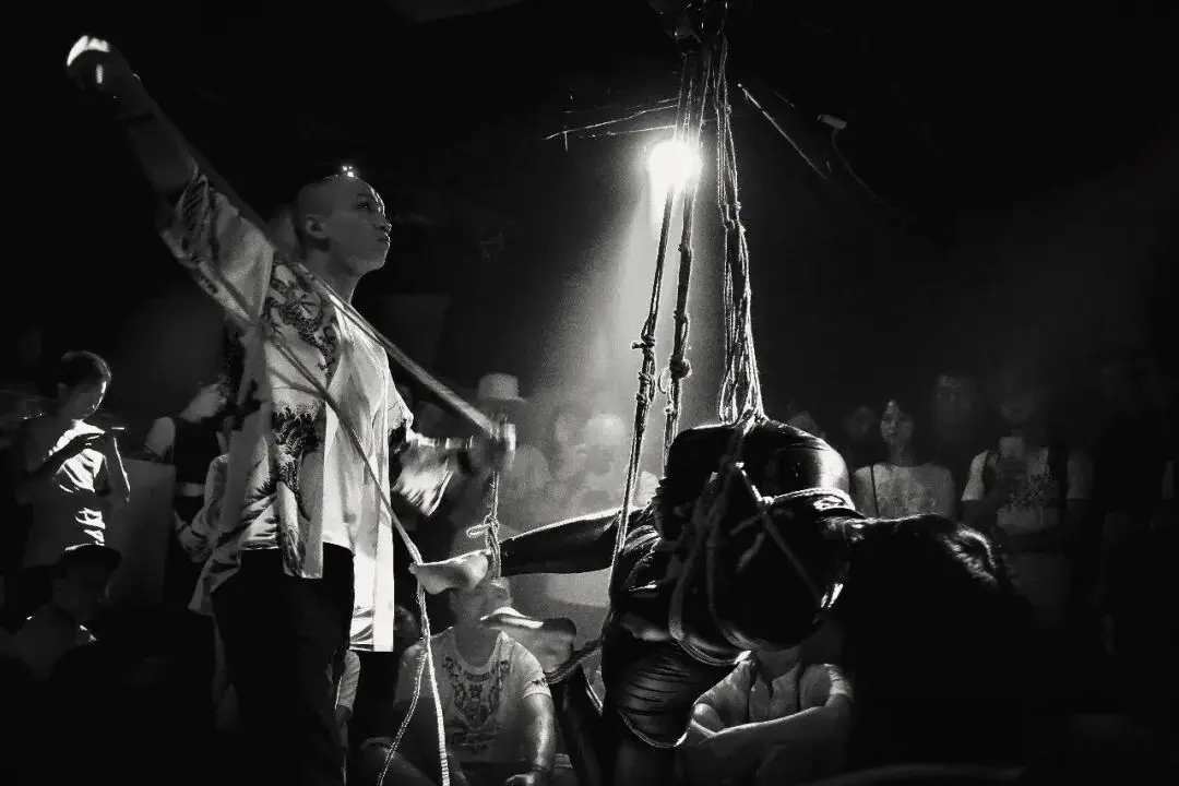 西檬之家2025年圣水在字母圈中的意义与实践探讨 一